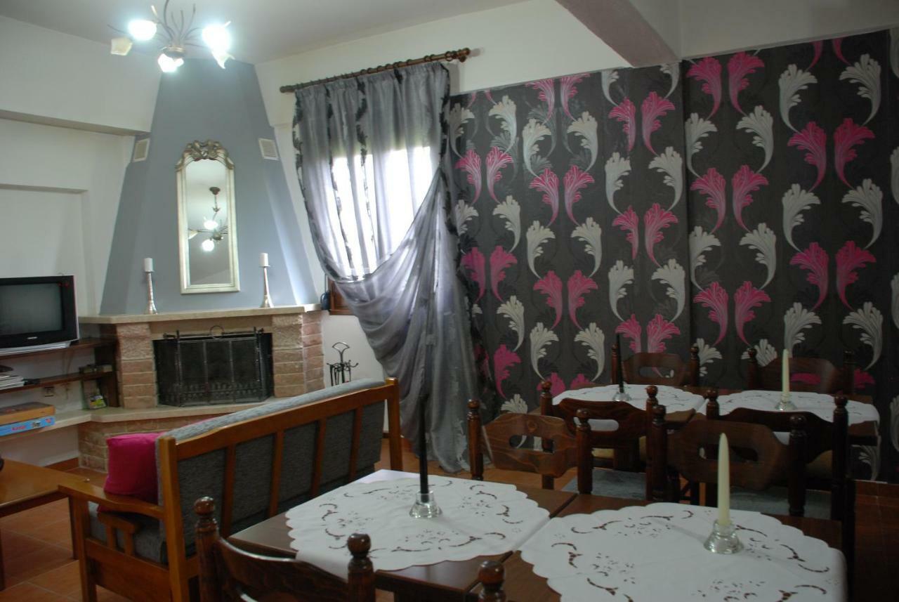 Rodavgi Loutraki (Pella) Exterior foto